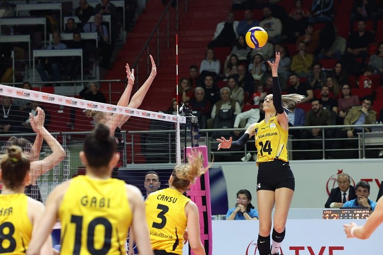 vakifbank-thy-deplasmaninda-kazandi-1679753838-437-x750.jpg