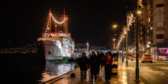 İzmir 2026’ya ışıl ışıl giriyor