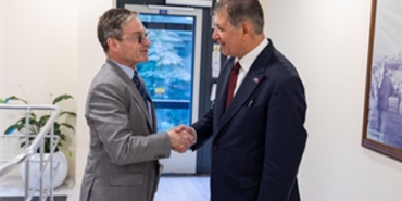 avustralya-baskonsolosundan-baskan-tugaya-ziyaret