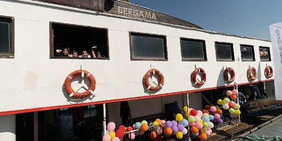 Başarılı kadınlar kız çocuklarına ilham oldu