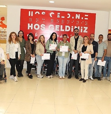 buca-belediyesi-personeline-empati-egitimi