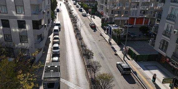 Buca’nın refüjleri yenileniyor