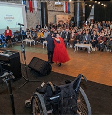 erisilebilir-ve-kapsayici-bir-izmir-icin-bulustular