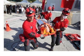 karsiyakada-direncli-kent-hamlesi