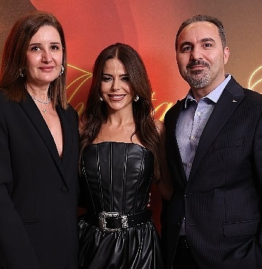 kun-restoranda-yildizlar-bulusmasi