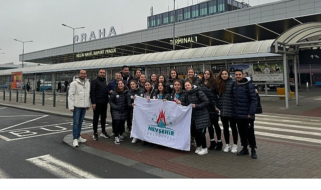 nevsehir-belediyesi-sk-kadin-sutopu-takimi-cekyada