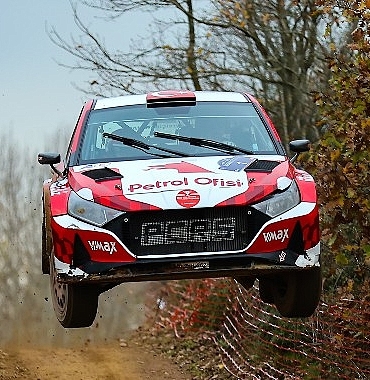 sampiyon-sezonu-zaferle-kapadi