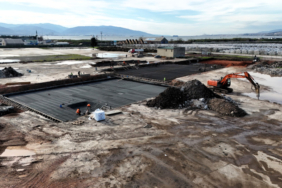 sosyal-yasam-merkezinde-calisma-temposu-yuksek-5-buyuk-1767508529-698-x750