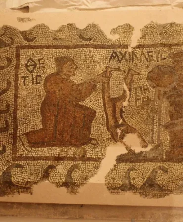 troya-anlatisi-2026-da-roma-da-1765902583-293_large